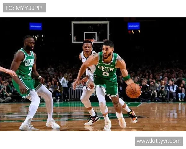 掘金与凯尔特人对决分析：战术布局与球员表现的深度剖析