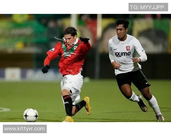 海牙与特温特对决前瞻分析双方近期状态及战术布局探讨