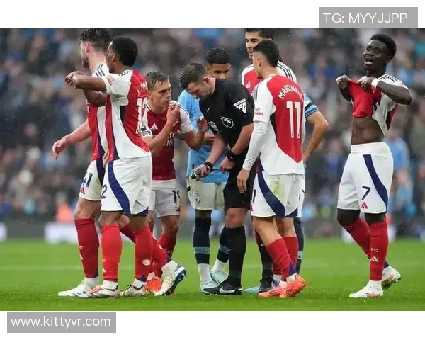 阿森纳与曼联对决裁判表现分析及争议判罚回顾 阿森纳与曼联对决裁判表现分析及争议判罚回顾