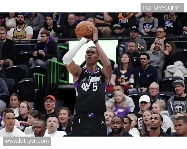 黄蜂与爵士精彩对决比赛录像回顾及精彩瞬间分析