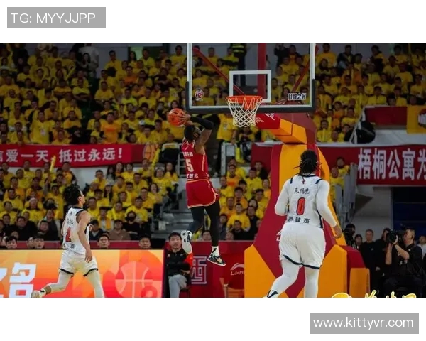 上海篮球队在世界锦标赛积分榜上以72分稳居第一名展现强劲实力 上海篮球队在世界锦标赛积分榜上以72分稳居第一名展现强劲实力