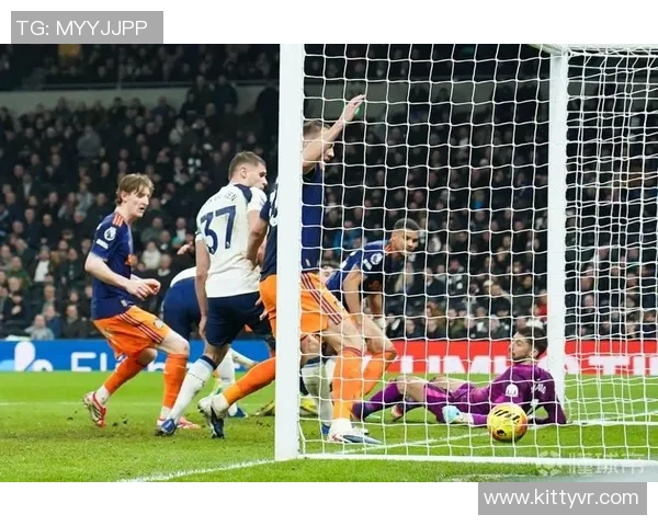 伯恩利主场迎战狼队力争全取三分争夺英超生存希望 伯恩利主场迎战狼队力争全取三分争夺英超生存希望