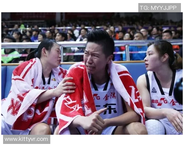 广东队与山东队2018年巅峰对决精彩回顾与赛后分析 广东队与山东队2018年巅峰对决精彩回顾与赛后分析