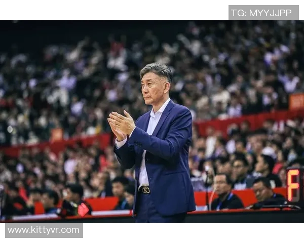 贺希宁：从篮球新星到职业生涯的璀璨之路探索与成长的故事