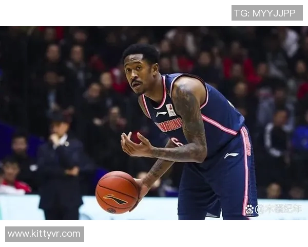 马尚布鲁克斯的篮球之路：从新秀到明星的奋斗历程与成就解析